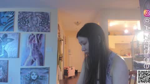 Alize Zaide online show from 6, 3, 2025