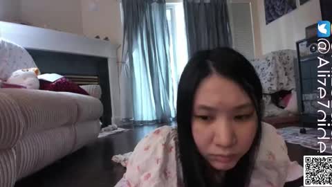 Alize Zaide online show from 28, 10, 2025