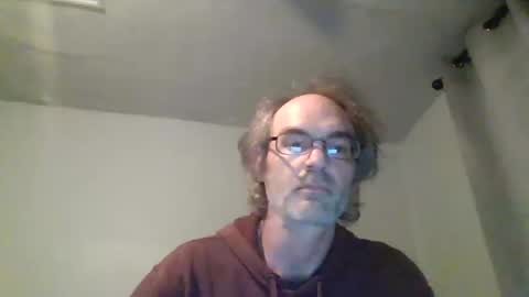 J online show from 22, 4, 2026