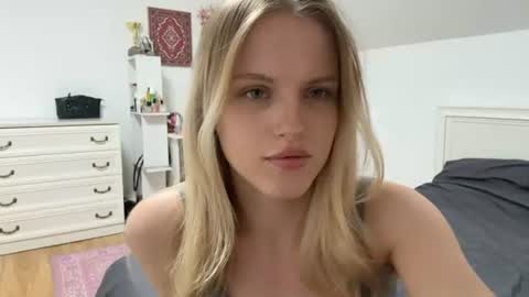 Snapshot of allaloffredo chatting on 6, 7, 2026 Kate online show from 6, 7, 2026