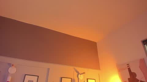 Laura online show from 16, 1, 2025