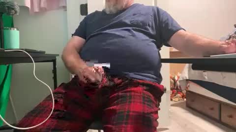 Snapshot of allergictochat chatting on 5, 11, 2025 Allergictolove online show from 5, 11, 2025