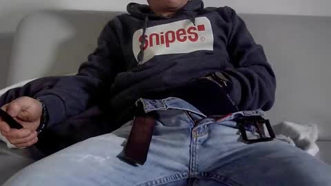 Snapshot of alles594462 chatting on 5, 1, 2025 alles594462 online show from 5, 1, 2025