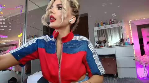 onlyfansallesya23 online show from 25, 5, 2026