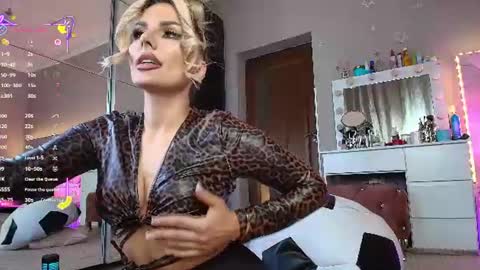 onlyfansallesya23 online show from 18, 6, 2026