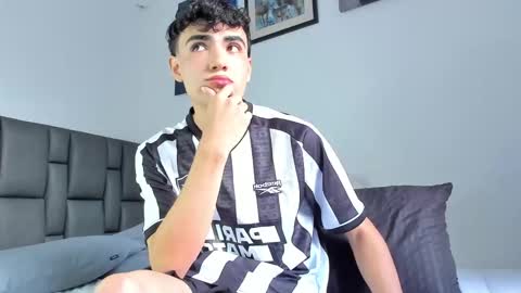 Snapshot of allexserrano chatting on 4, 10, 2025 Allex online show from 4, 10, 2025