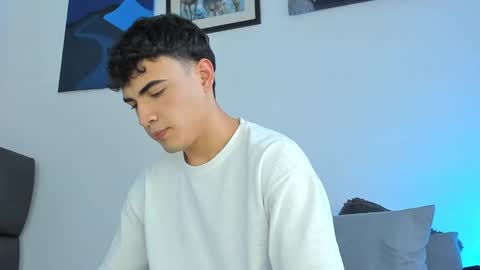 Snapshot of allexserrano chatting on 19, 10, 2025 Allex online show from 19, 10, 2025