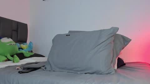 Snapshot of allexserrano chatting on 14, 11, 2025 Allex online show from 14, 11, 2025