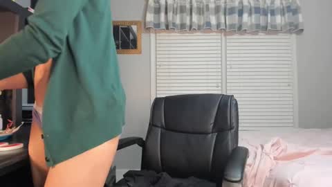 wishlist on bio online show from 6, 2, 2025