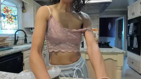 wishlist on bio online show from 2, 3, 2025