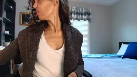 wishlist on bio online show from 6, 10, 2025