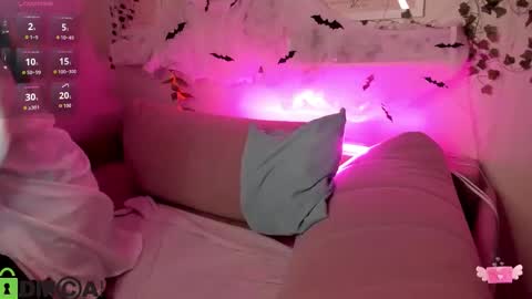 alli_aster online show from 30, 10, 2025