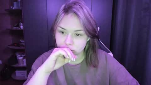 Snapshot of alli_zi chatting on 29, 11, 2025 Blair online show from 29, 11, 2025