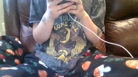 Snapshot of alliebearx chatting on 17, 2, 2026 alliebearx online show from 17, 2, 2026