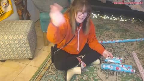 Snapshot of allieberrybb chatting on 18, 12, 2024  bb  online show from 18, 12, 2024