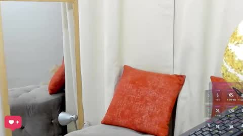 Snapshot of allison0724 chatting on 28, 11, 2025 online show from 28, 11, 2025