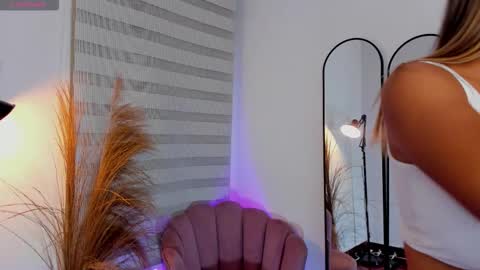 Snapshot of allison_owensxx chatting on 21, 2, 2026 Allison online show from 21, 2, 2026