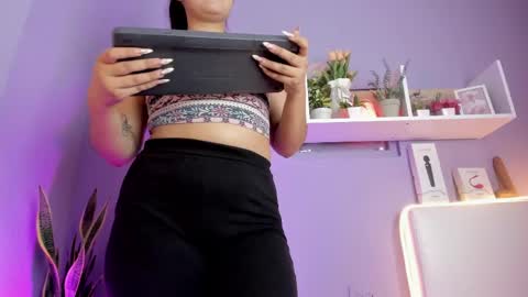 Snapshot of allison_peach chatting on 3, 6, 2026 Alisson online show from 3, 6, 2026