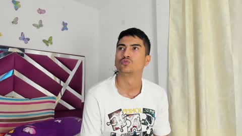 Snapshot of allisonjustingb chatting on 11, 1, 2025 AllisonJustin online show from 11, 1, 2025