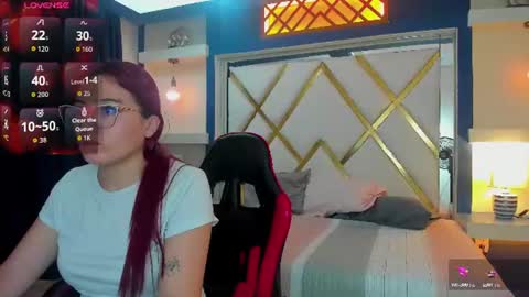 Snapshot of allisonlove_88 chatting on 20, 6, 2026 ALLISON online show from 20, 6, 2026