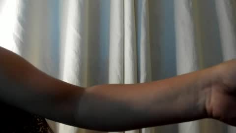 alison  online show from 12, 4, 2026