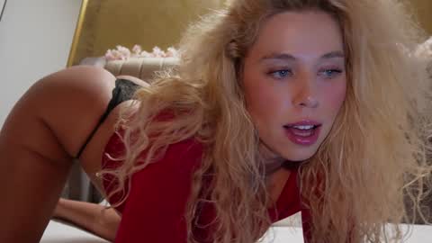 Snapshot of allissonhotbb chatting on 3, 10, 2025 allissonhotbb online show from 3, 10, 2025