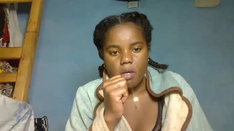 allizida01 online show from 17, 11, 2025