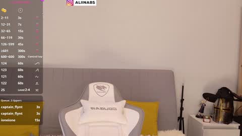 Snapshot of alllinaeve chatting on 25, 1, 2025 Alina online show from 25, 1, 2025