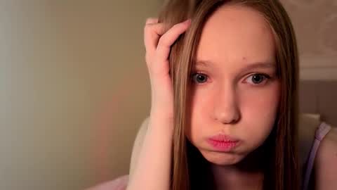 Snapshot of alllura chatting on 5, 3, 2026 Axi online show from 5, 3, 2026