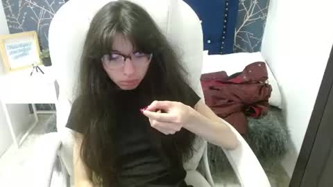 Snapshot of alllyson_ chatting on 11, 6, 2026 alison online show from 11, 6, 2026