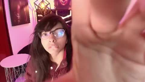 Snapshot of alllyson_ chatting on 23, 6, 2026 alison online show from 23, 6, 2026