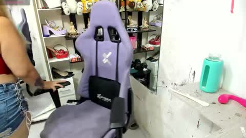 allsson_miller online show from 19, 9, 2025