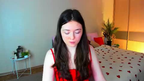 Snapshot of alluringeyess chatting on 7, 7, 2026 alluringeyess online show from 7, 7, 2026