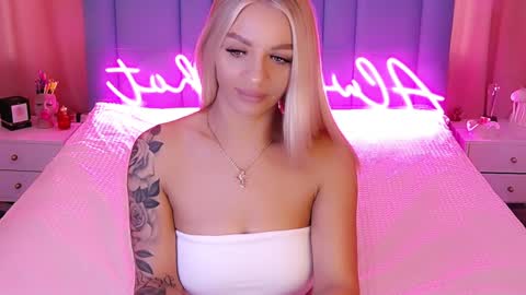 Snapshot of allwayshottt chatting on 23, 1, 2025 AlwaysHot online show from 23, 1, 2025