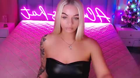 AlwaysHot online show from 12, 1, 2026