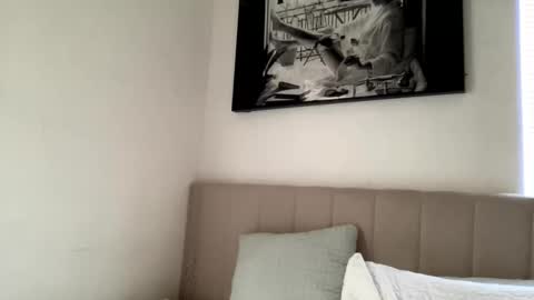 allyanalangel online show from 15, 4, 2026