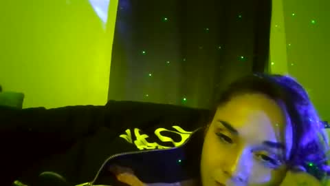Snapshot of allyfkxn chatting on 18, 5, 2026 allyfkxn online show from 18, 5, 2026