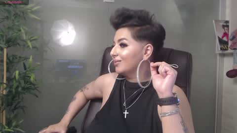         online show from 23, 12, 2024