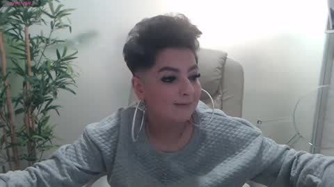         online show from 25, 12, 2024