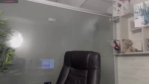         online show from 9, 3, 2025