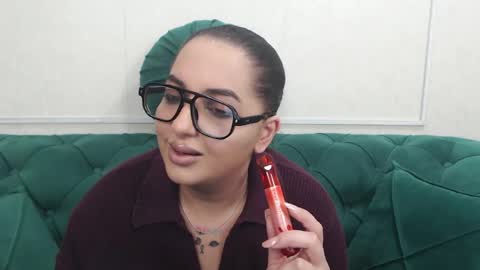         online show from 8, 4, 2026