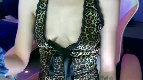 Ally Girl In Her Ally World online show from 7, 2, 2026