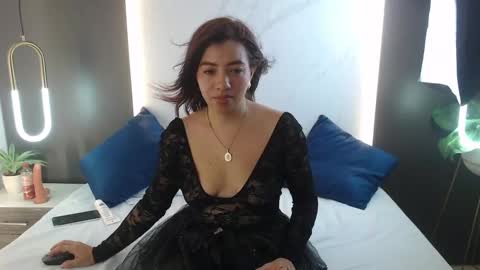 Snapshot of alma_fenix chatting on 10, 12, 2024 ALMA FENIX online show from 10, 12, 2024