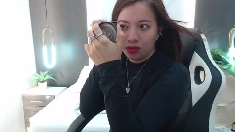 Snapshot of alma_fenix chatting on 19, 12, 2024 ALMA FENIX online show from 19, 12, 2024
