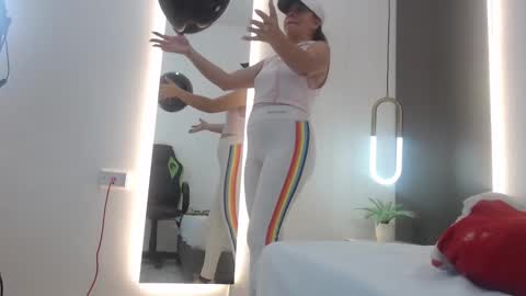 Snapshot of alma_fenix chatting on 21, 1, 2025 ALMA FENIX online show from 21, 1, 2025