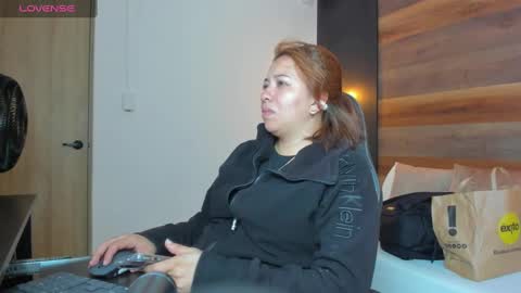 Snapshot of alma_fenix chatting on 30, 9, 2025 ALMA FENIX online show from 30, 9, 2025