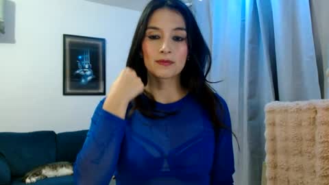 Snapshot of almaglow chatting on 20, 7, 2026 Alma online show from 20, 7, 2026
