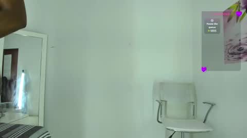 Snapshot of almasaennz chatting on 20, 12, 2024   online show from 20, 12, 2024