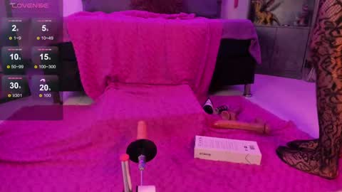 Snapshot of almazz_ chatting on 22, 9, 2025 Santy online show from 22, 9, 2025