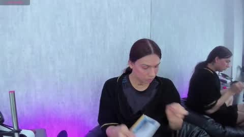 Snapshot of almazz_ chatting on 11, 10, 2025 Santy online show from 11, 10, 2025